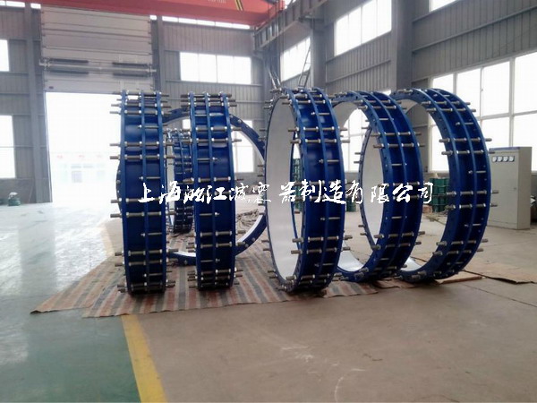上海淞江減震器制造有限公司為自來(lái)水廠主管道配套流量計(jì)伸縮節(jié)產(chǎn)品，主要為西門子流量計(jì)配套伸縮節(jié)，我們是上海流量計(jì)伸縮節(jié)生產(chǎn)廠家，歡迎您到我廠指導(dǎo)工作！