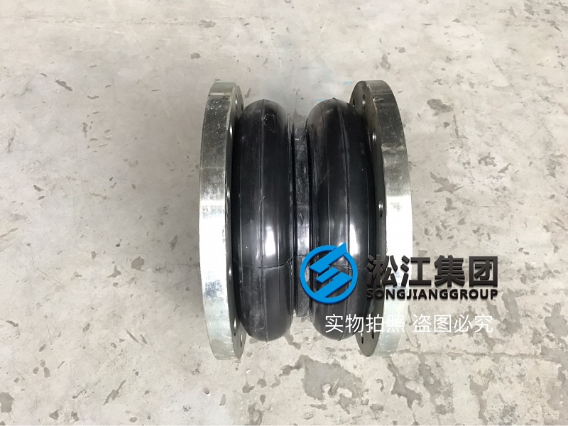 為鋼廠連鑄設備訂制的橡膠接頭準備裝機 為鋼廠連鑄設備訂制的橡膠接頭準備裝機