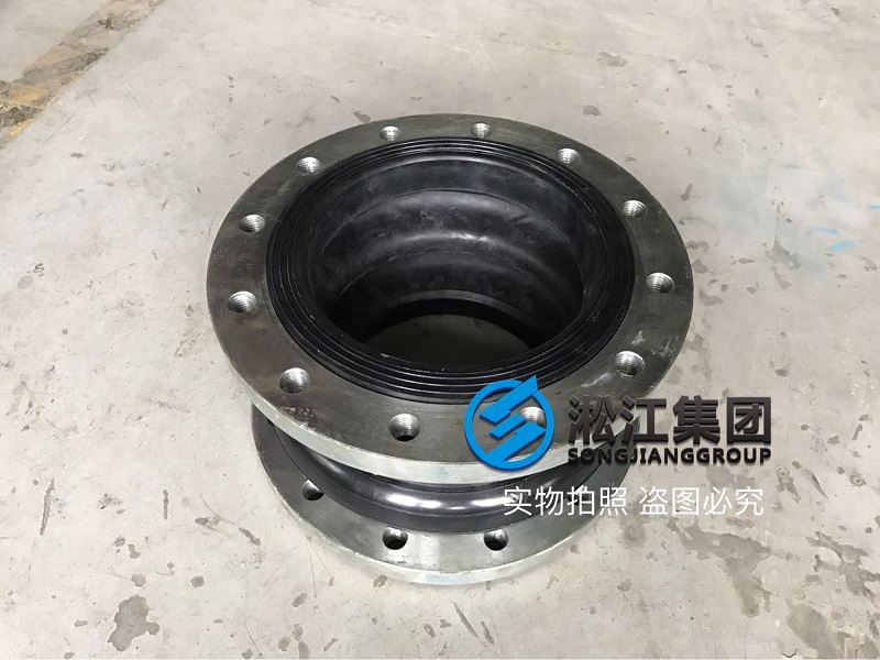 為鋼廠連鑄設備訂制的橡膠接頭準備裝機 為鋼廠連鑄設備訂制的橡膠接頭準備裝機